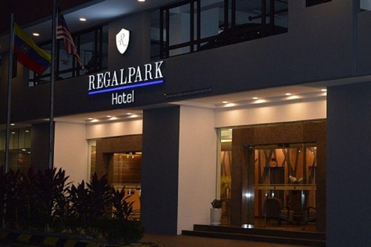 Regalpark Hotel Куала-Лумпур Екстер'єр фото