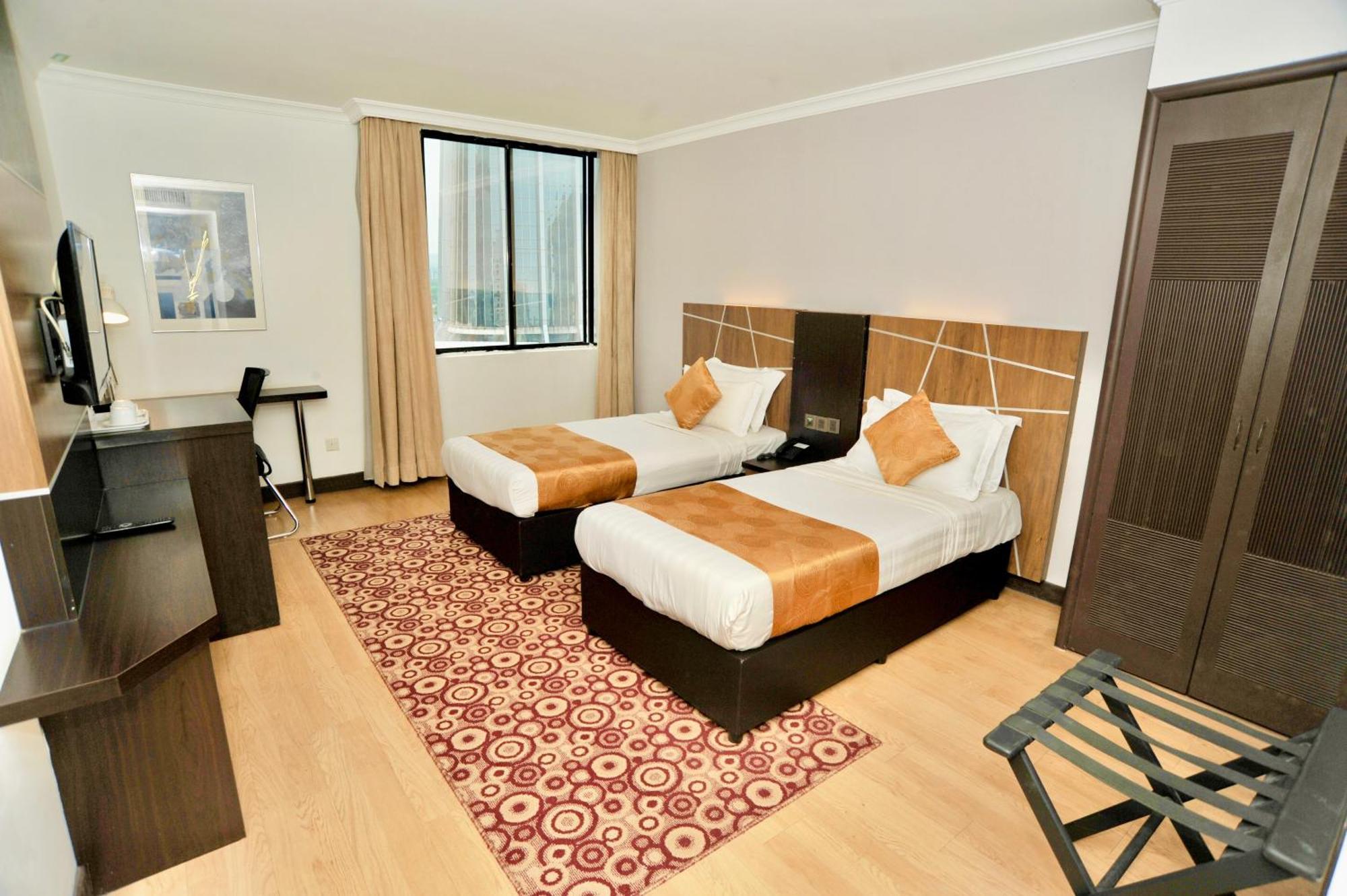 Regalpark Hotel Куала-Лумпур Екстер'єр фото
