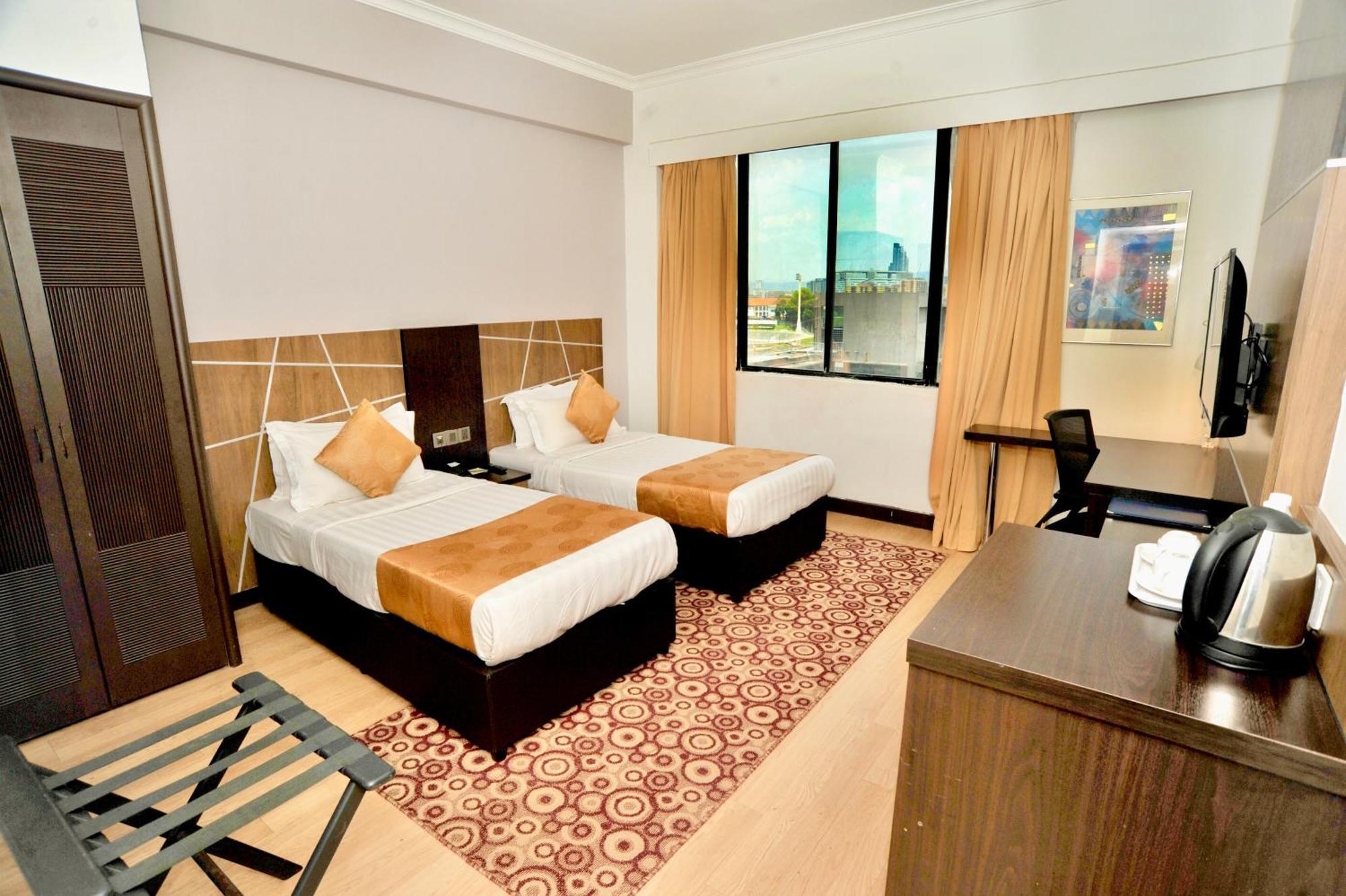 Regalpark Hotel Куала-Лумпур Екстер'єр фото