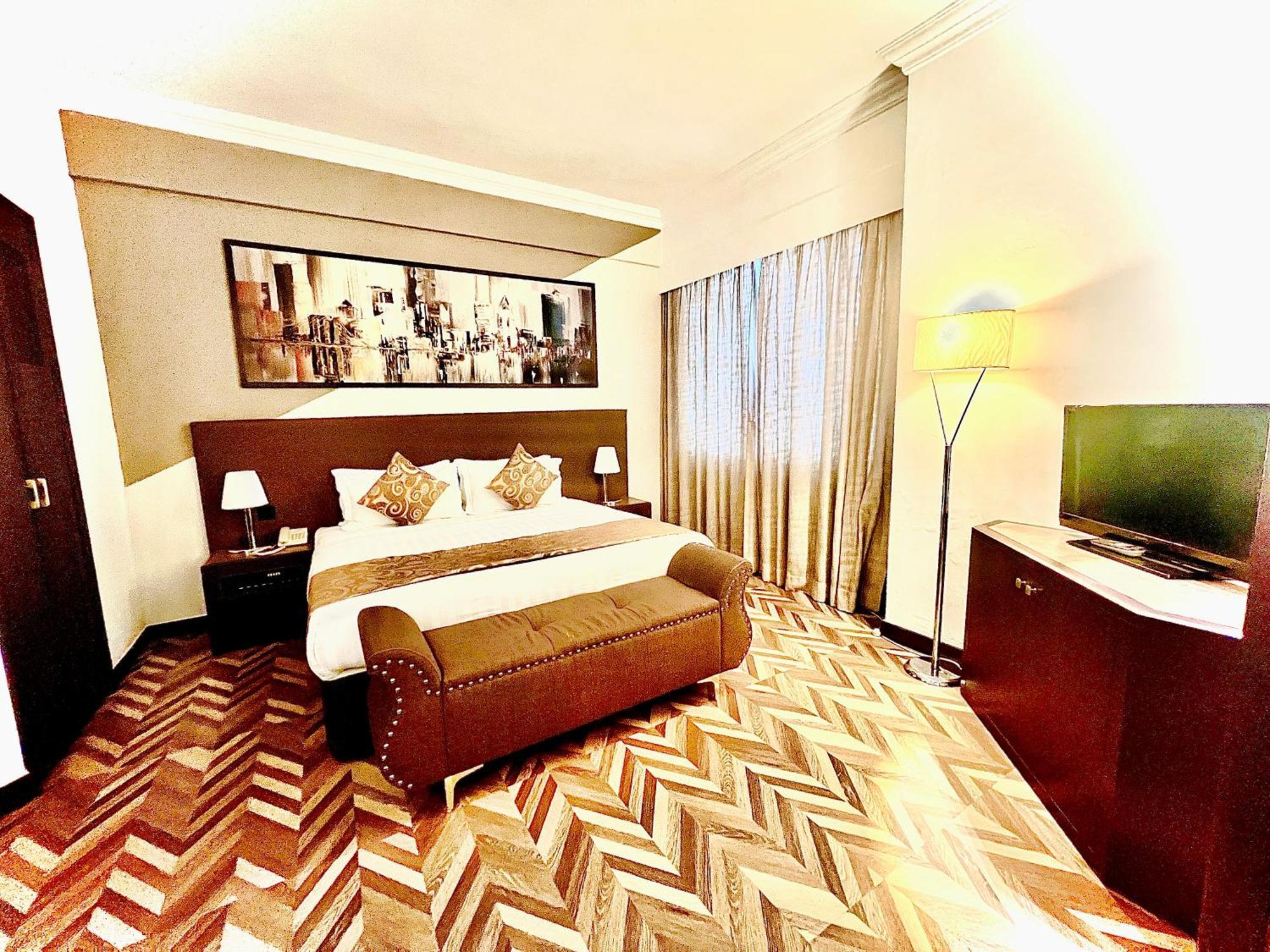 Regalpark Hotel Куала-Лумпур Екстер'єр фото