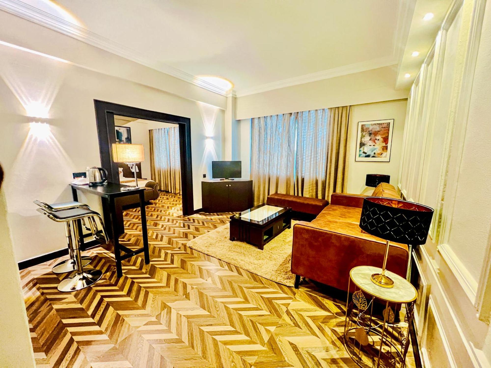 Regalpark Hotel Куала-Лумпур Екстер'єр фото