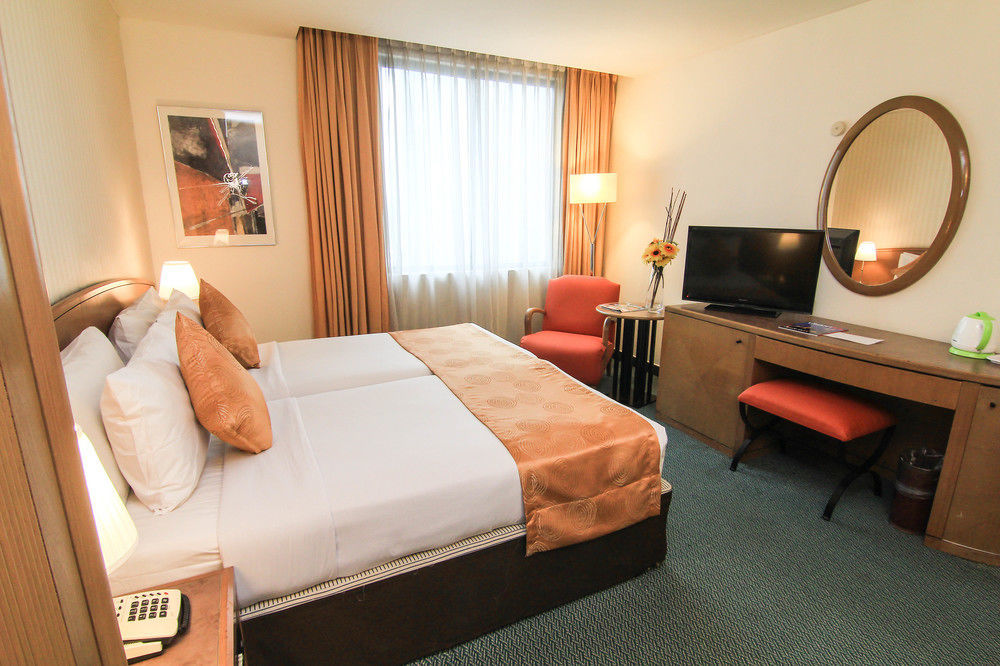 Regalpark Hotel Куала-Лумпур Екстер'єр фото